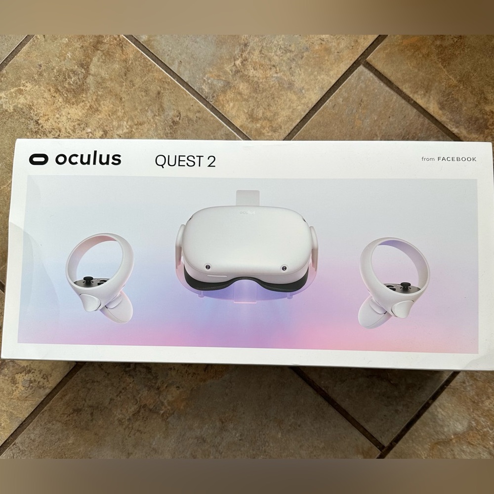 Oculus Quest 2 Standalone VR Headset - White and Gray